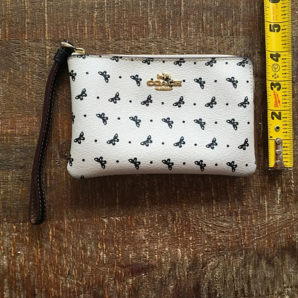 Coach Corner Zip Wristlet Butterfly Dot Cream Black F31244 Coquette Minimalist